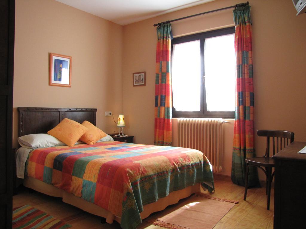 Hostal Rural Huartearena Iza Extérieur photo