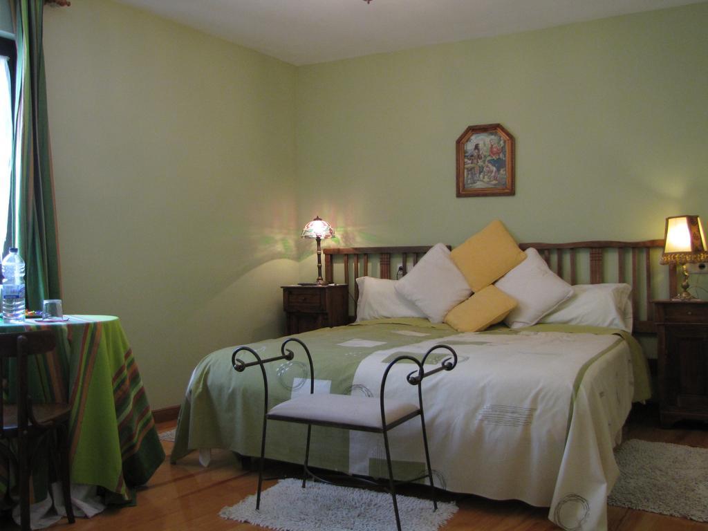 Hostal Rural Huartearena Iza Extérieur photo